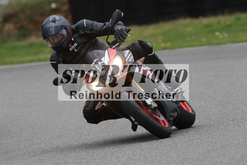 Archiv-2022/13 25.04.2022 Plüss Moto Sport ADR/Freies Fahren/96